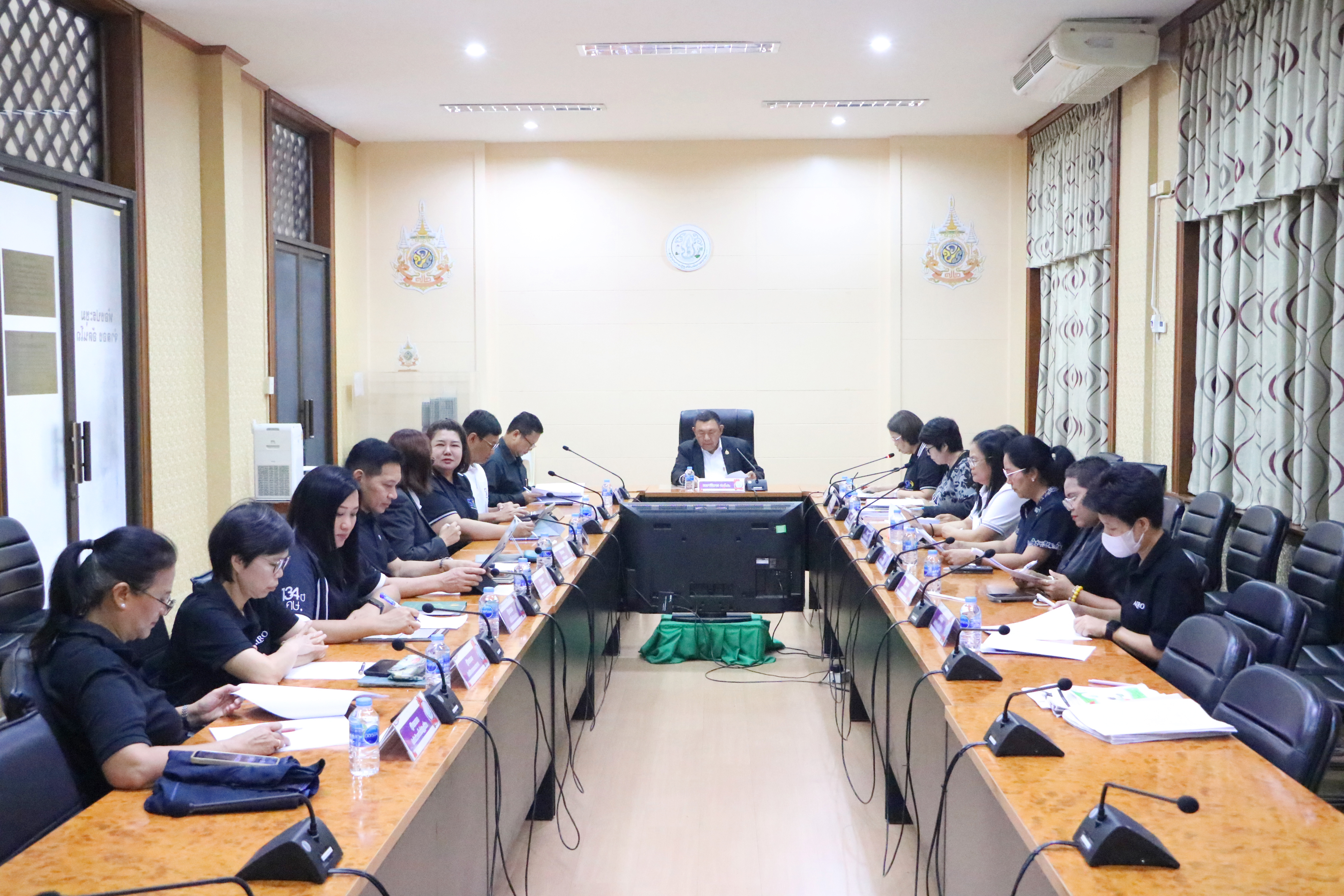title - ส.ป.ก. ประชุมคณะกรรมการพิจารณาการขอพระราชทานเครื่องราชอิสริยาภรณ์ อันเป็นที่เชิดชูยิ่งช้างเผือก เครื่องราชอิสริยาภรณ์อันมีเกียรติยิ่งมงกุฎไทย และเหรียญจักรพรรดิมาลา ครั้งที่ 2/2569